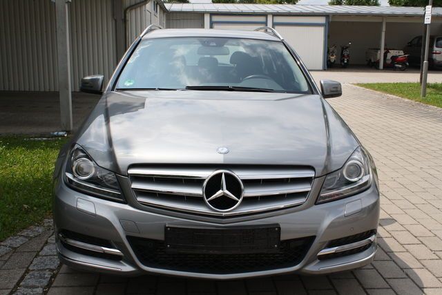 Gebraucht Mercedes C220 170 PS (125 kW) 2011 Silber Kombi