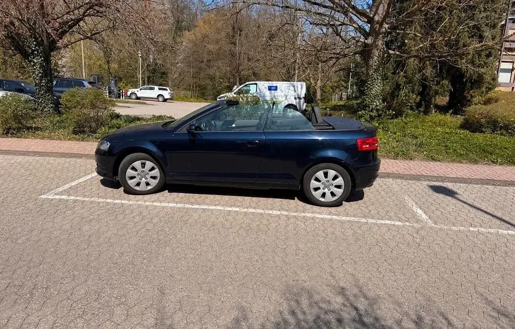 Gebraucht Audi A3 Cabriolet Ambition 125 PS (91 kW) 2013 Blau Cabrio