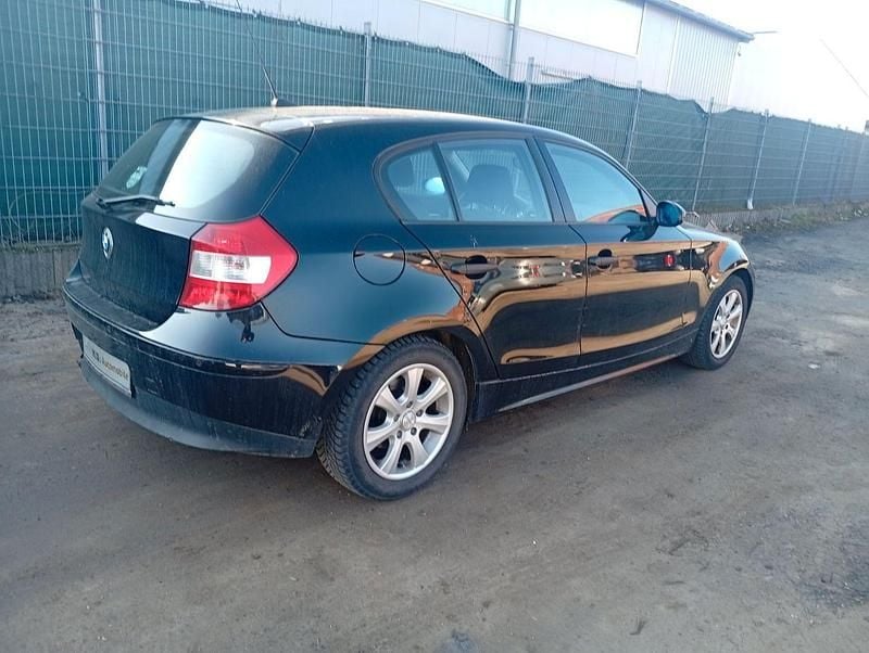 Gebraucht BMW 116 Advantage 116 PS (85 kW) 2006 Schwarz Kleinwagen