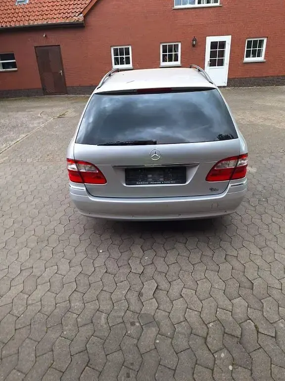 Gebraucht Mercedes 240 170 PS (125 kW) 2004 Silber Limousine