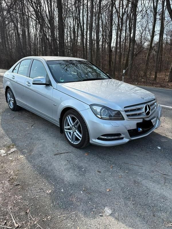 Gebraucht Mercedes C200 184 PS (135 kW) 2011 Silber Limousine