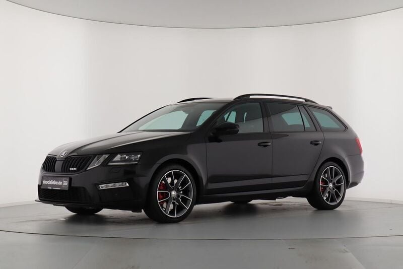 Schwarzmagic perleffekt Gebraucht 2020 Skoda Octavia RS Kombi | 26.839 € (Fairer Preis) - Bild 1/4