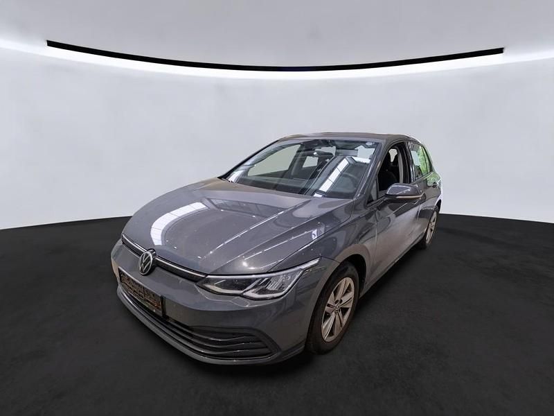 Gebraucht VW Golf VIII Life 110 PS (80 kW) 2022 Limousine