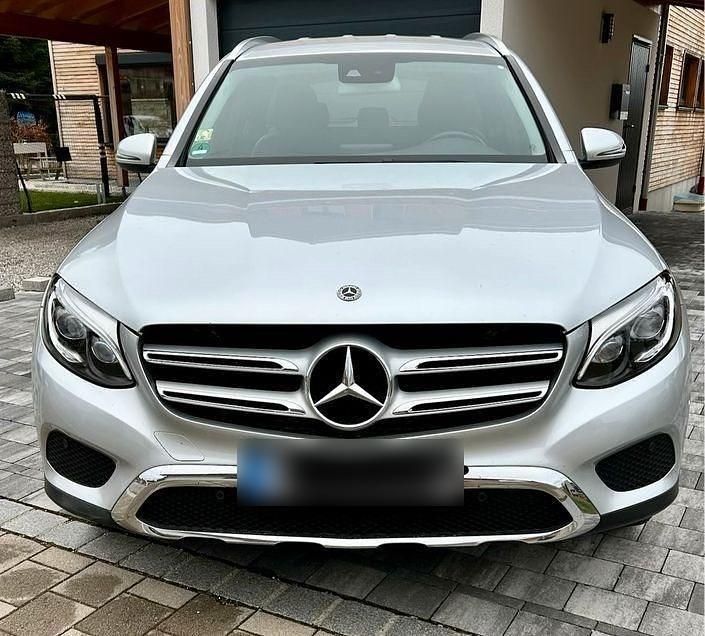 Gebraucht Mercedes GLC250 211 PS (155 kW) 2018 Silber SUV