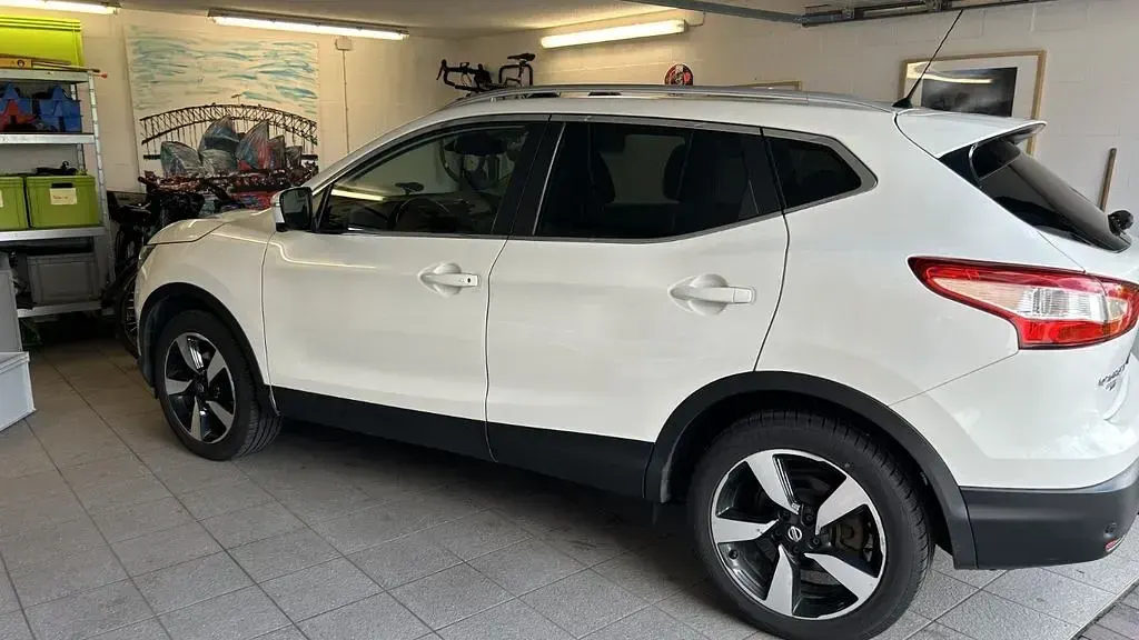 Gebraucht Nissan Qashqai N-Connecta 116 PS (85 kW) 2017 Weiß SUV