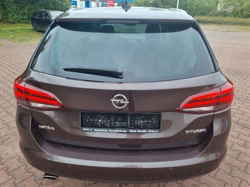 Gebraucht Opel Astra Innovation 160 PS (117 kW) 2016 Braun Kombi