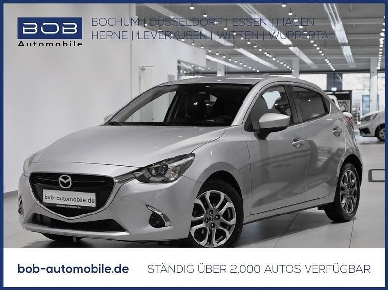 Diamantsilber metallic (silber) Gebraucht 2018 Mazda 2 Kizoku Intense Limousine | 15.870 € (Teuer) - Bild 1/3