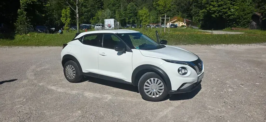 Gebraucht Nissan Juke Acenta 114 PS (83 kW) 2022 Weiß SUV