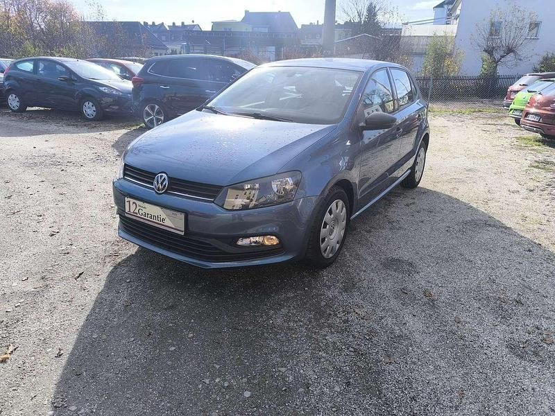 Blue silk Gebraucht 2017 VW Polo Trendline Kleinwagen | 8.999 € (Fairer Preis) - Bild 1/4