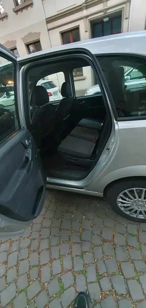 Używany Opel Meriva 100 KM (73 kW) 2005 Srebrny Minivan