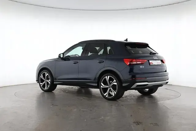 Gebraucht Audi Q3 Advanced 150 PS (110 kW) 2020 Kosmosblau SUV