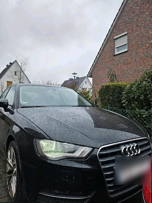 Gebraucht Audi A3 110 PS (80 kW) 2015 Schwarz Kleinwagen
