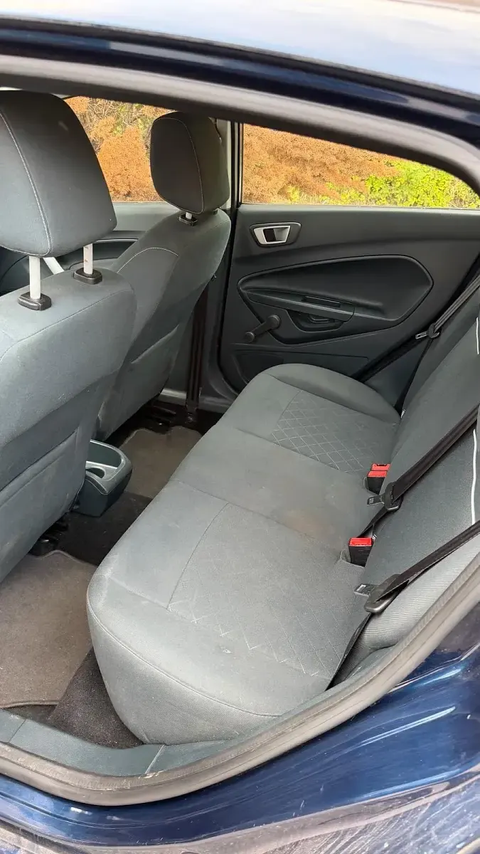 Gebraucht Ford Fiesta 95 PS (69 kW) 2012 Blau Kleinwagen