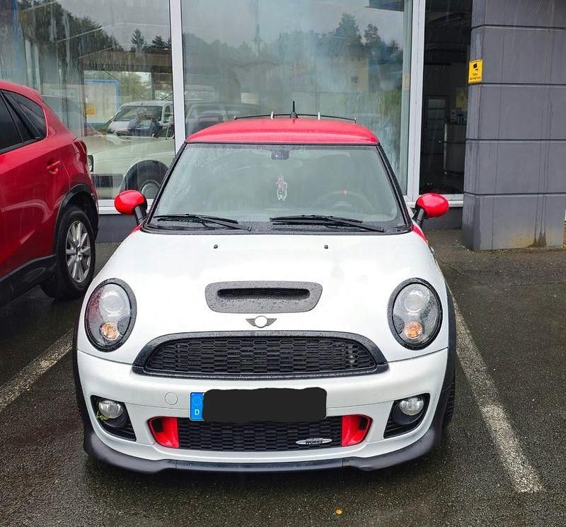 Gebraucht Mini John Cooper Works 211 PS (155 kW) 2011 Silber Kleinwagen
