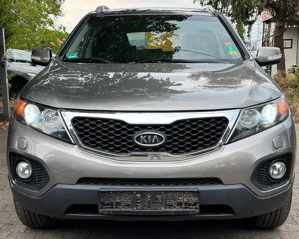 Gebraucht Kia Sorento Spirit 197 PS (144 kW) 2012 Silber SUV