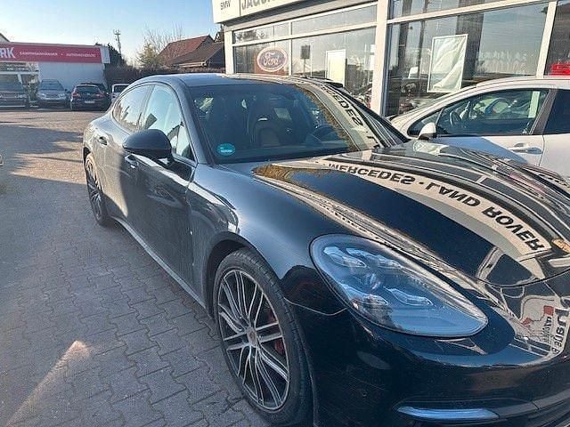 Tiefschwarz Gebraucht 2020 Porsche Panamera 4 Edition Limousine | 52.000 € (Guter Preis) - Bild 1/4