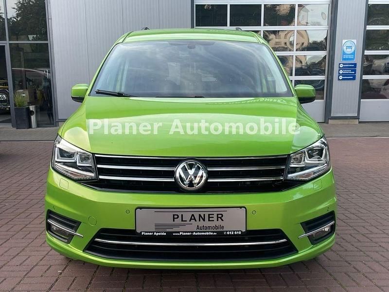 Gebraucht VW Caddy Highline 150 PS (110 kW) 2019 Viperngruen Van / Kleinbus