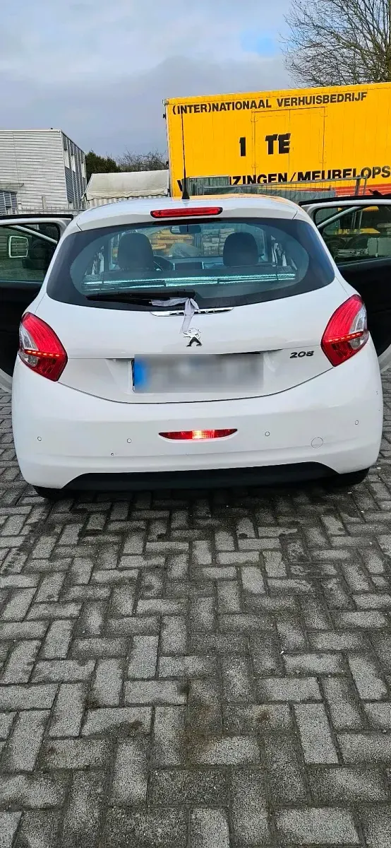 Gebraucht Peugeot 208 120 PS (88 kW) 2013 Weiß Kleinwagen