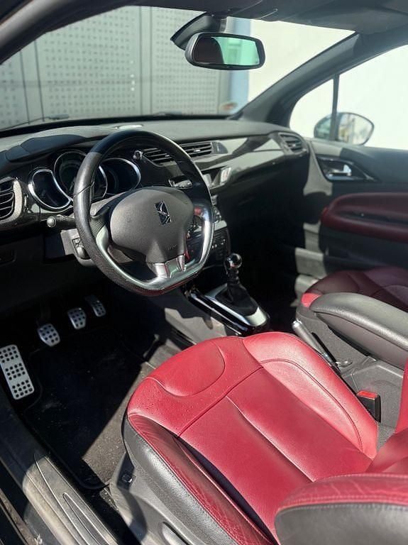 Gebraucht Citroën DS3 Sport Chic 156 PS (114 kW) 2011 Schwarz Kleinwagen