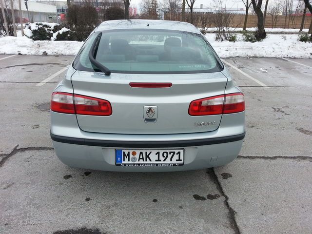 Gebraucht Renault Laguna II 116 PS (85 kW) 2002 Silber Limousine