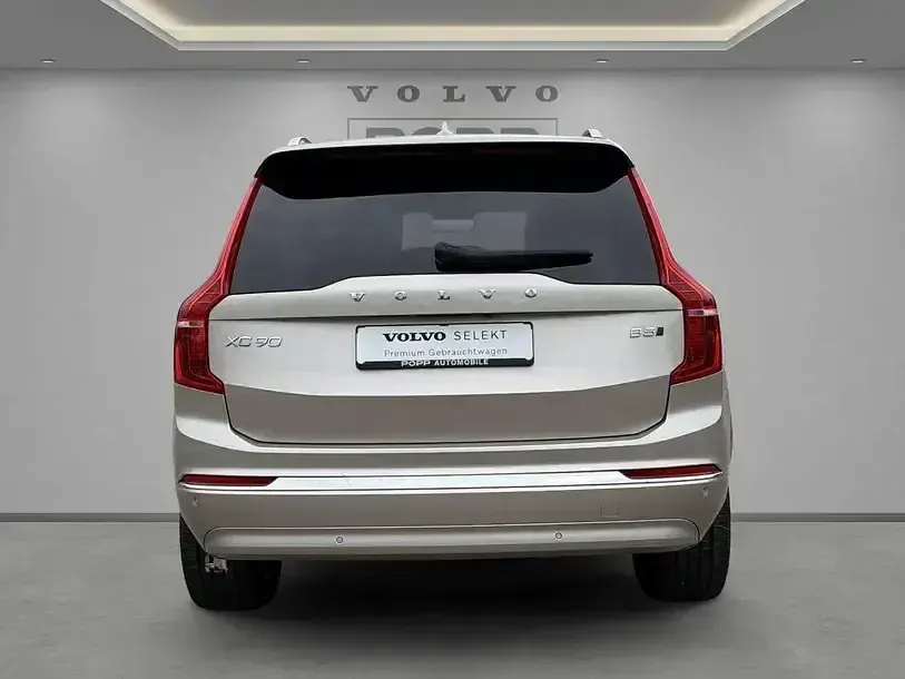 Gebraucht Volvo XC90 Plus 235 PS (172 kW) 2023 Bright dusk / metallic SUV