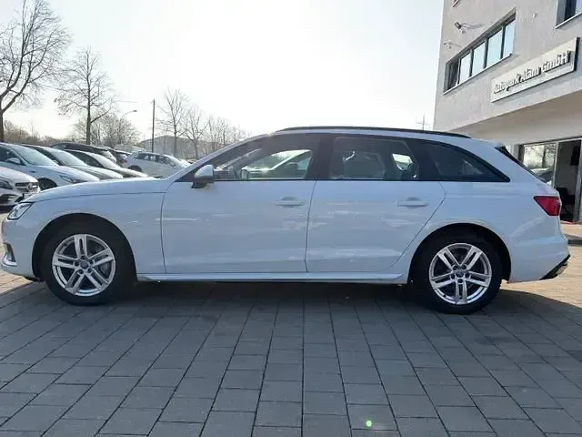 Gebraucht Audi A4 Advanced 204 PS (150 kW) 2022 Weiß Kombi