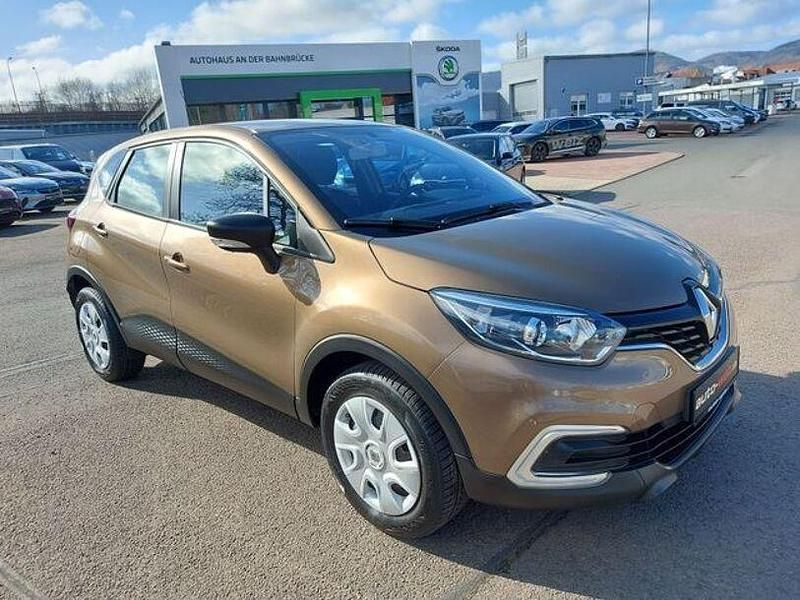 Gebraucht Renault Captur Life 90 PS (66 kW) 2017 Brun cappuccino (metallic) SUV