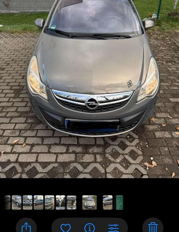 Gebraucht Opel Corsa Edition 86 PS (63 kW) 2012 Beige Kleinwagen