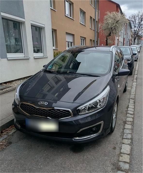 Gebraucht Kia ProCeed 135 PS (99 kW) 2017 Grau Kleinwagen