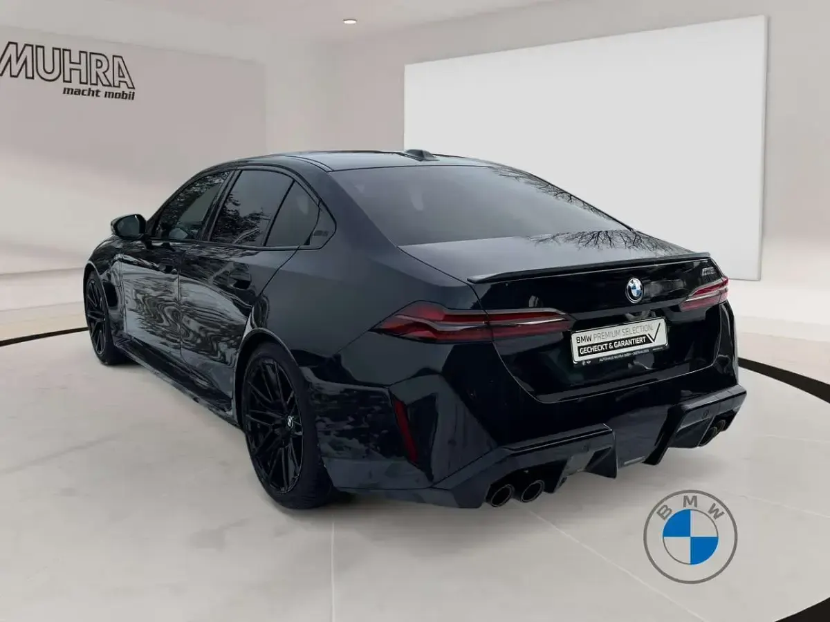 Gebraucht BMW M5 Performance 727 PS (534 kW) 2025 Black sapphire Limousine
