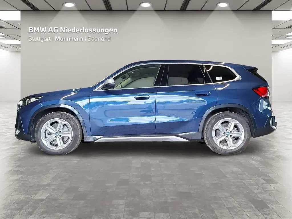 Gebraucht BMW iX1 Performance 200 kW (272 PS) 2023 Blau SUV