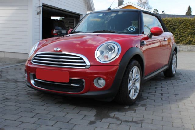 Gebraucht Mini Cooper Cabriolet Chili 166 PS (122 kW) 2011 Rot metallic Cabrio