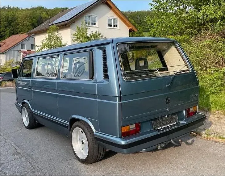 Begagnad VW Multivan 95 HK (69 kW) 1989 Blå Minibuss