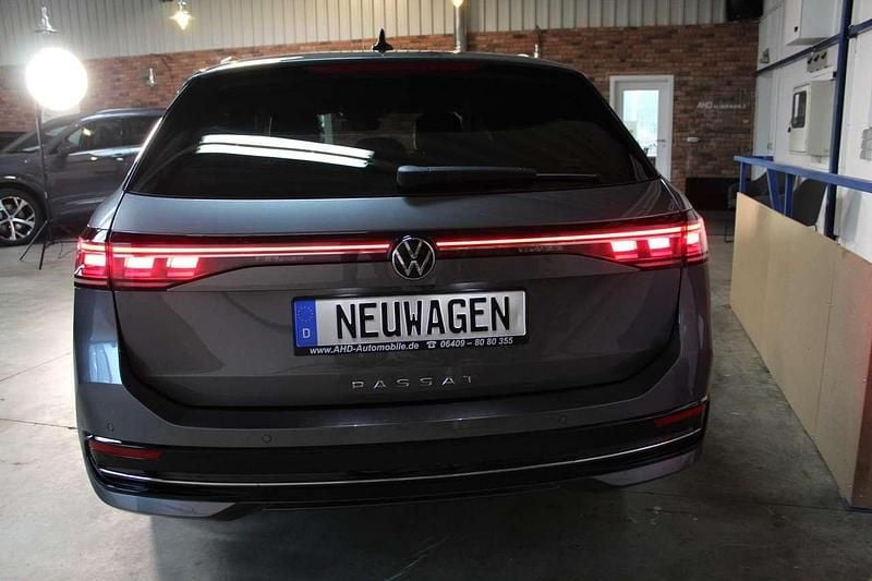 Nowe VW Passat Elegance 150 KM (110 kW) 2025 Szary Kombi