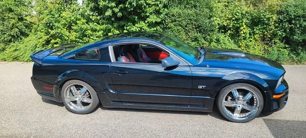 Gebraucht Ford Mustang 305 PS (224 kW) 2006 Schwarz Coupé