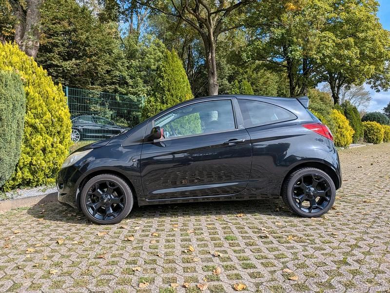 Gebraucht Ford Ka 69 PS (50 kW) 2012 Schwarz Kleinwagen