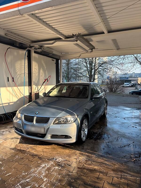 Gebraucht BMW 325 218 PS (160 kW) 2005 Silber Limousine