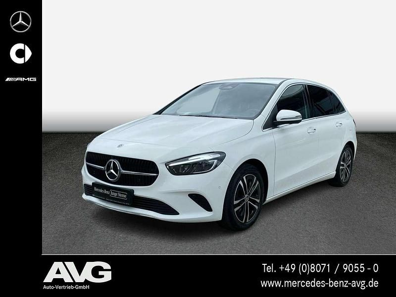 Weiß Gebraucht 2024 Mercedes B200 Progressive Van / Kleinbus | 31.800 € (Guter Preis) - Bild 1/4