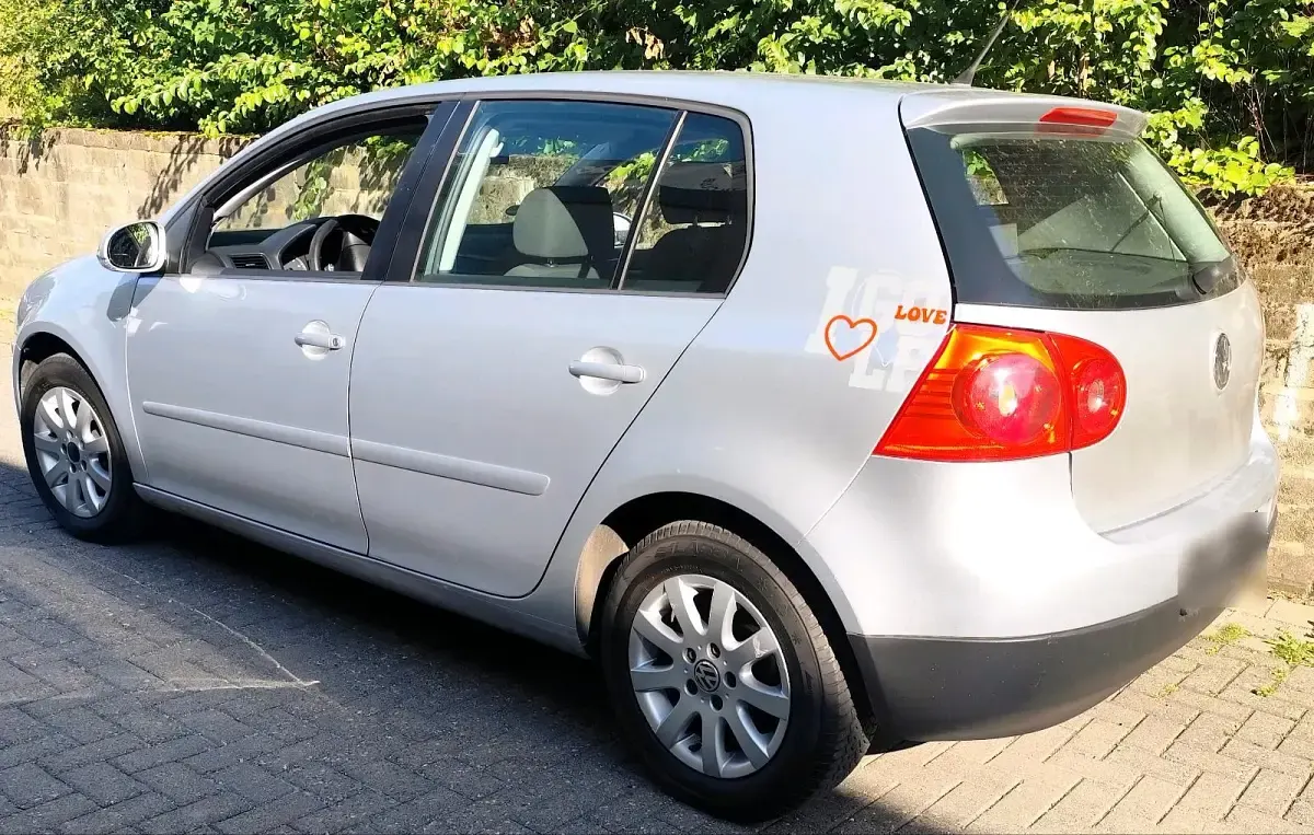 Gebraucht VW Golf IV 102 PS (75 kW) 2006 Silber Kleinwagen