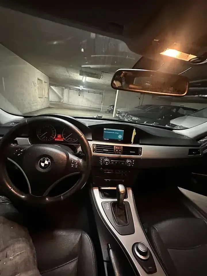 Gebraucht BMW 320 170 PS (125 kW) 2008 Grau Kombi