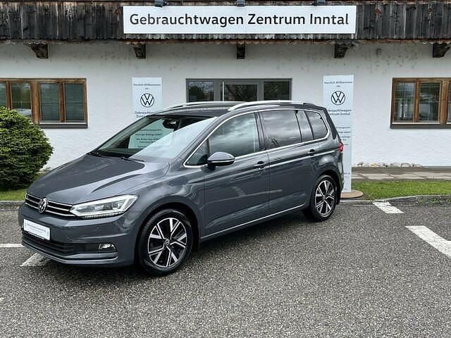 Gebraucht VW Touran Highline 150 PS (110 kW) 2021 Grau Van / Kleinbus