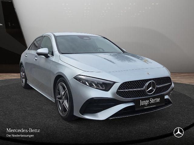 Gebraucht Mercedes A220 Advanced Plus 190 PS (139 kW) 2024 Silber Limousine