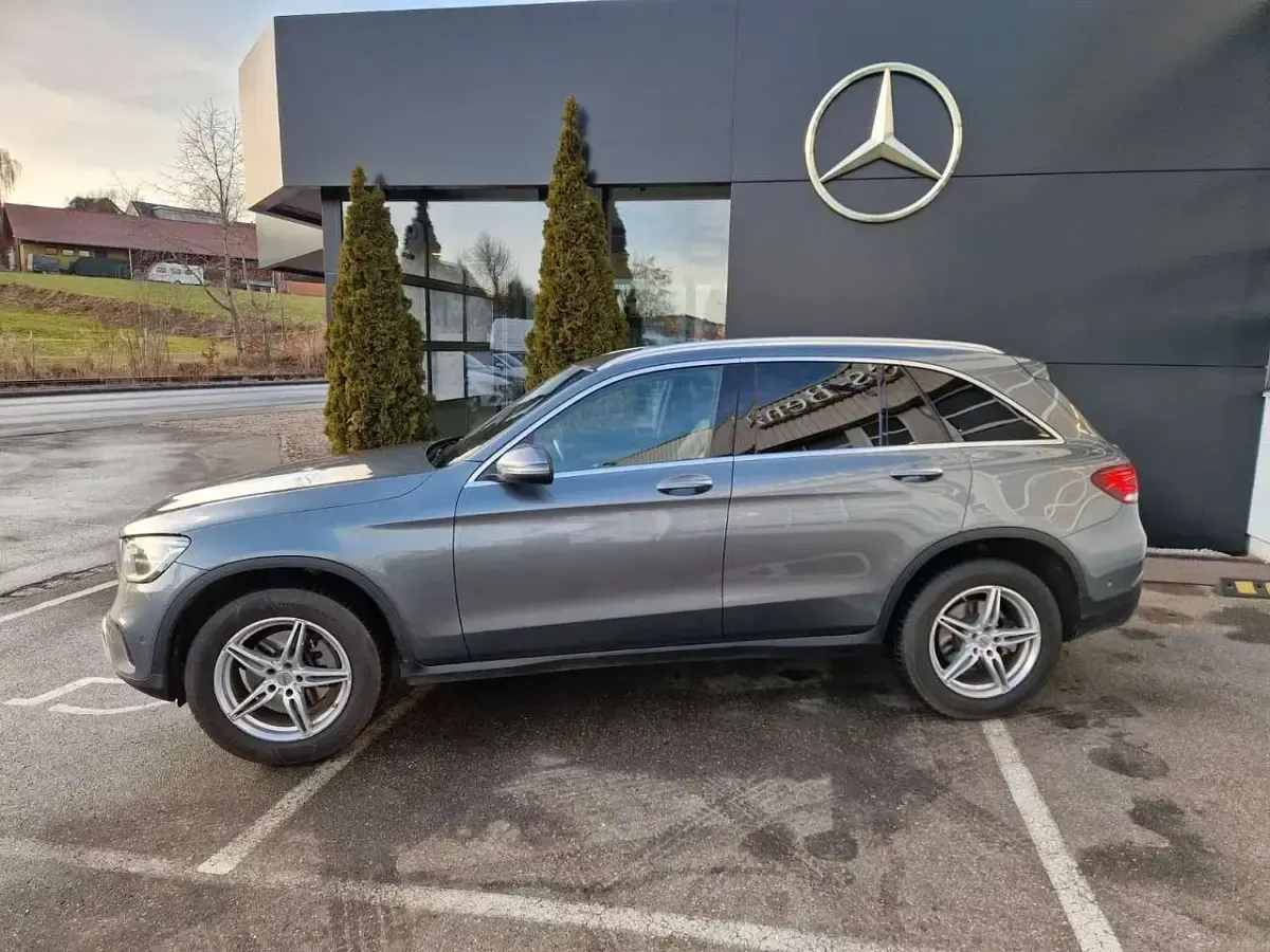 Gebraucht Mercedes GLC200 AMG 163 PS (119 kW) 2020 Grau SUV