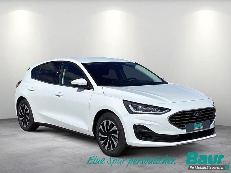 Gebraucht Ford Focus Titanium 125 PS (91 kW) 2025 Frozen white Limousine