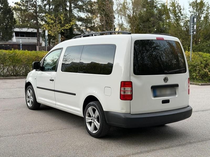 Second-hand VW Caddy Maxi 105 CP (77 kW) 2014 Alb Monovolum