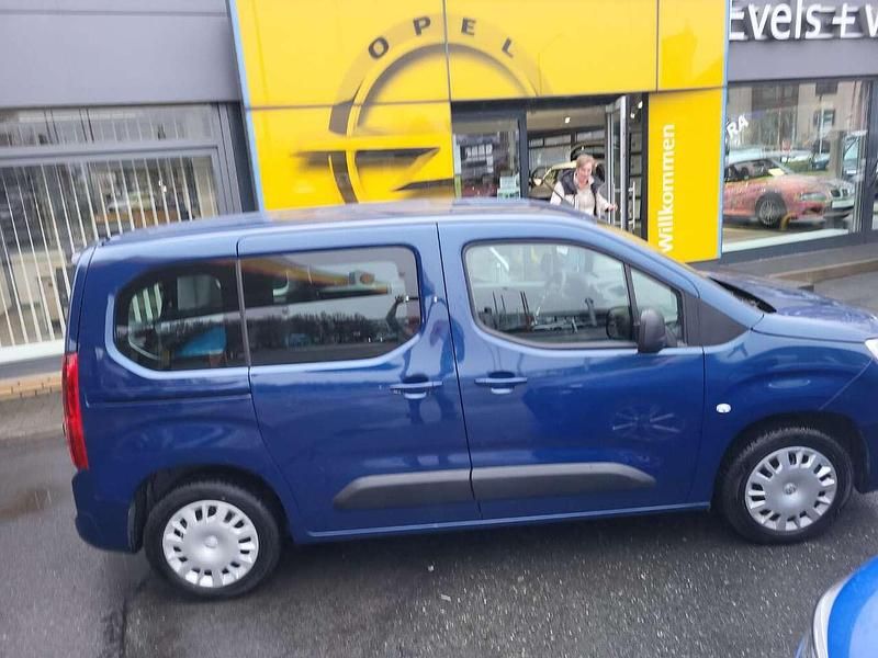 Gebraucht Opel Combo Life Edition 110 PS (80 kW) 2022 Ozeanblau Van / Kleinbus