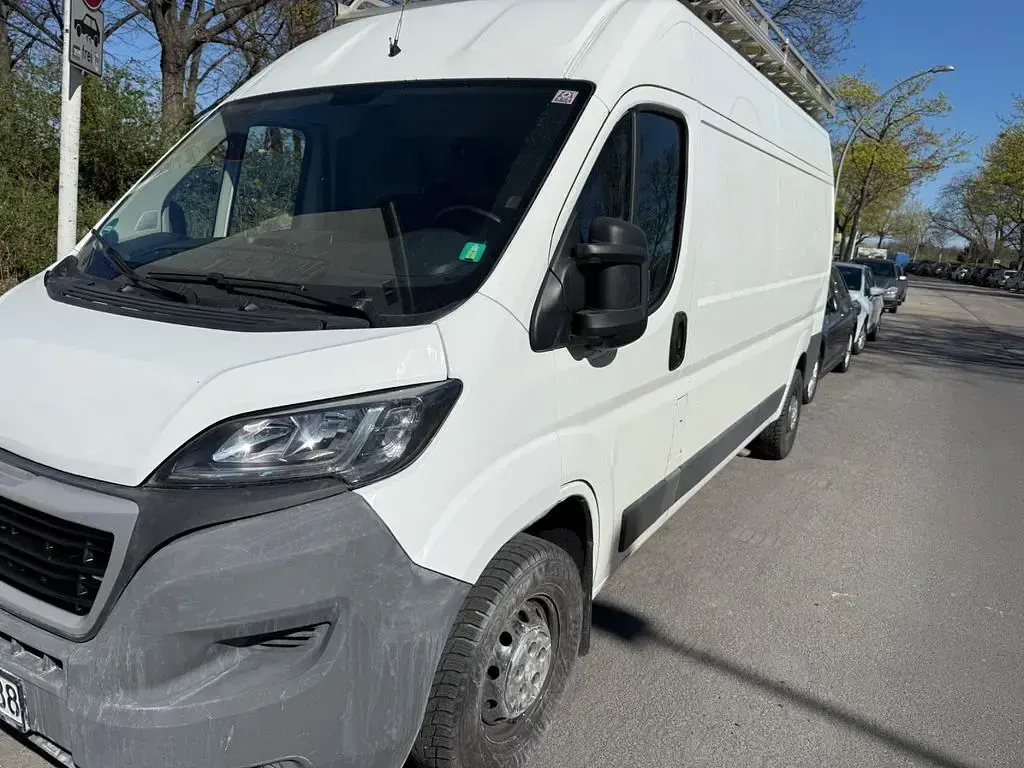 Gebraucht Peugeot Boxer 131 PS (96 kW) 2017 Weiß Van
