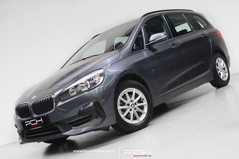 Grau Gebraucht 2019 BMW 216 Gran Tourer Advantage Van / Kleinbus | 14.999 € (Fairer Preis) - Bild 1/4