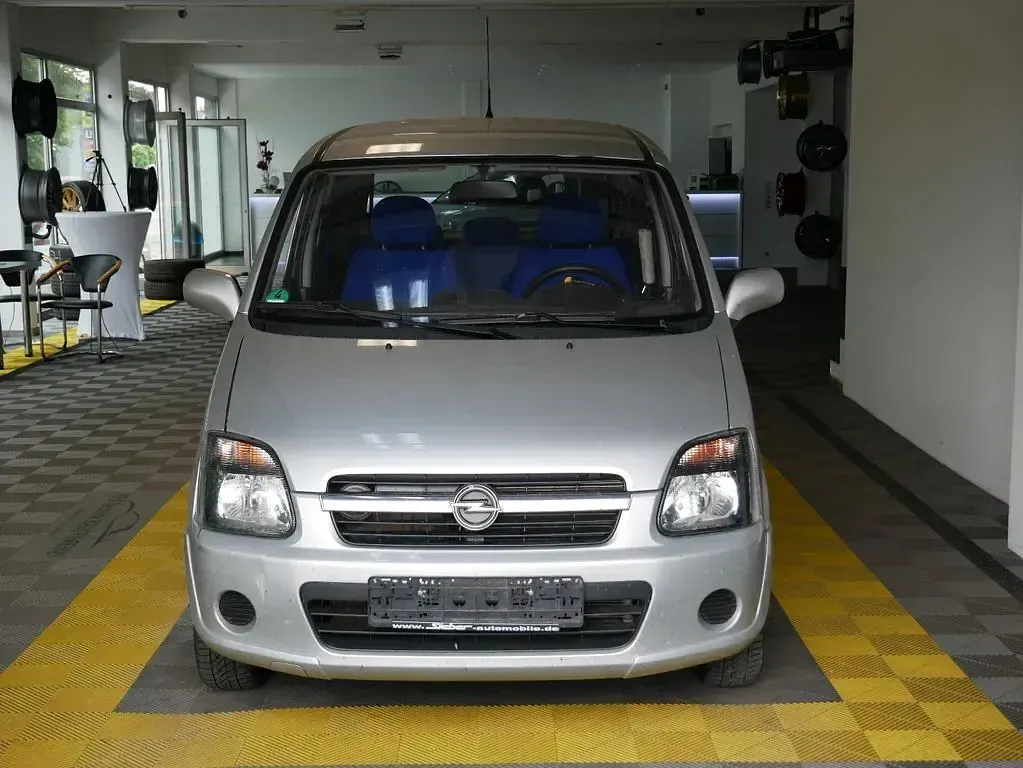 Gebraucht Opel Agila Edition 60 PS (44 kW) 2005 Silber Van / Kleinbus