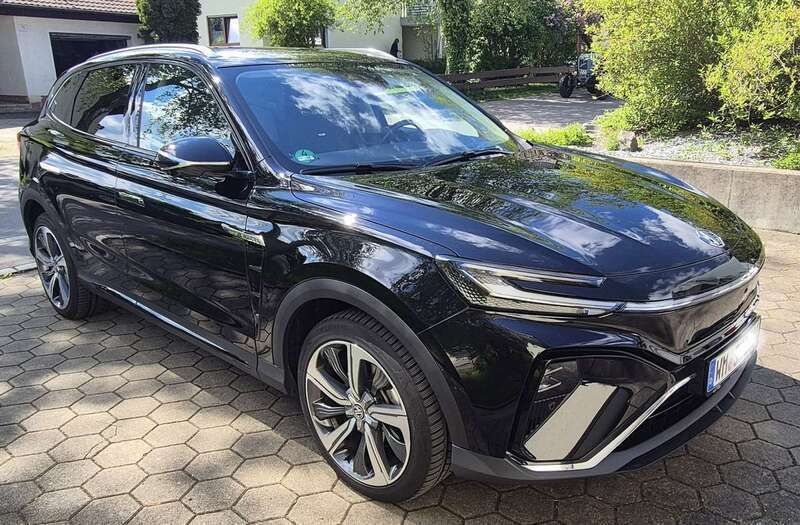 Schwarz Gebraucht 2022 MG Marvel R Luxury SUV | 21.900 € (Guter Preis) - Bild 1/4